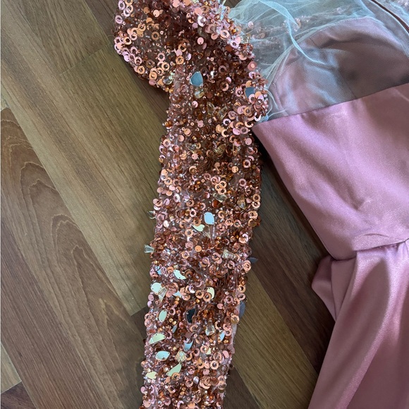 Prom dress size 8 - Picture 12 of 16